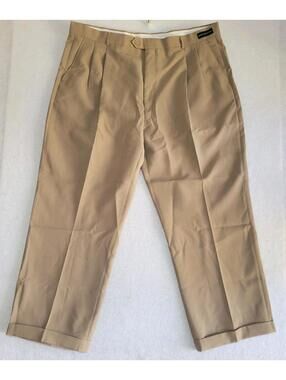 Victorio Cuture Khaki Pleated Dress Pants Mens 42 x 32 Wrinkle Resistant